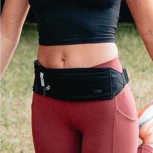 WATERFLY Running Belt Fanny Pack Cell Phone Holder Pouch